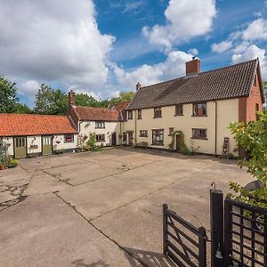 Valley Farmhouse, Westhall